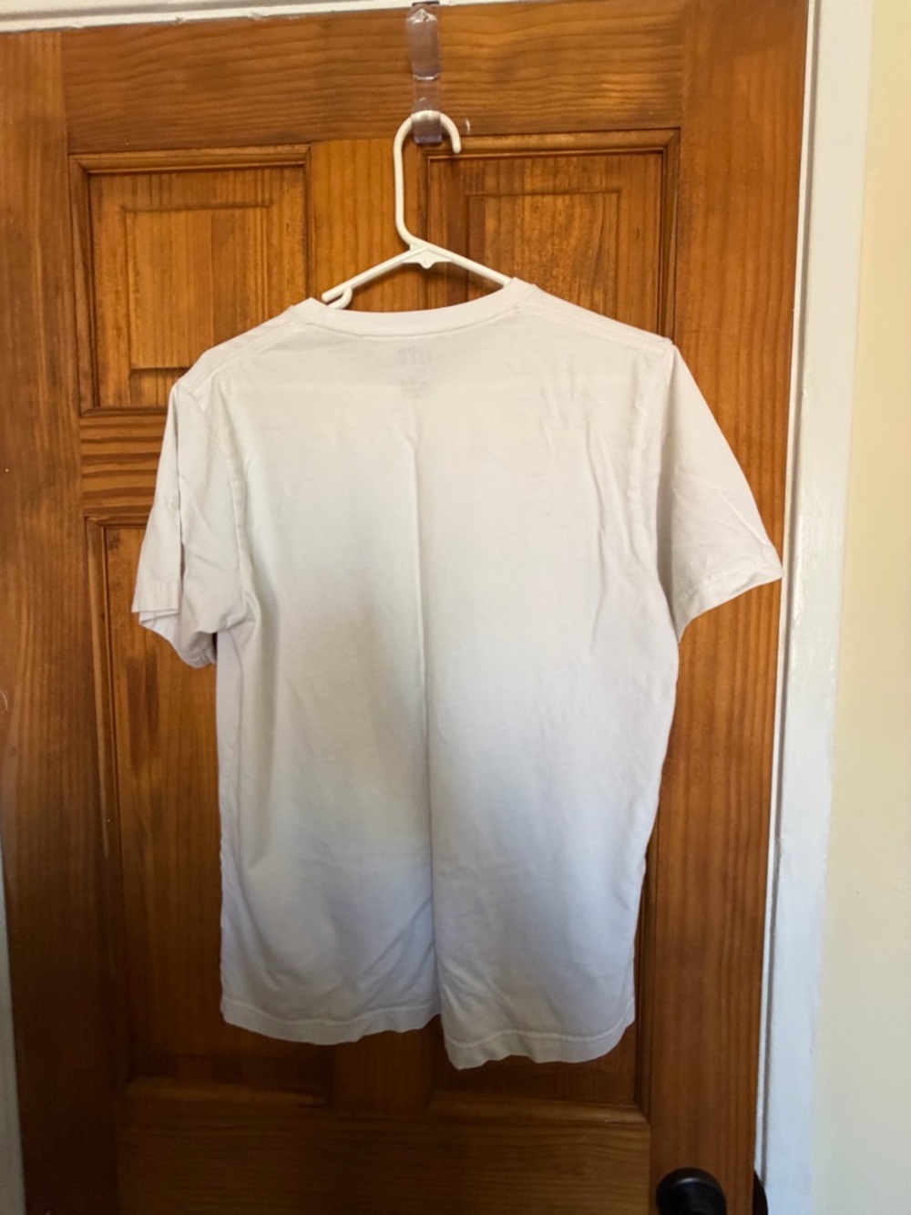 Unisex’s Uniqlo The Game classic pixels White Graphic Tee - Picture 4 of 8